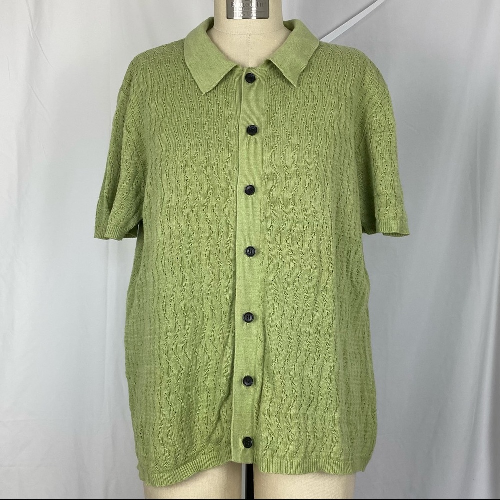 Green Textured Buttondown